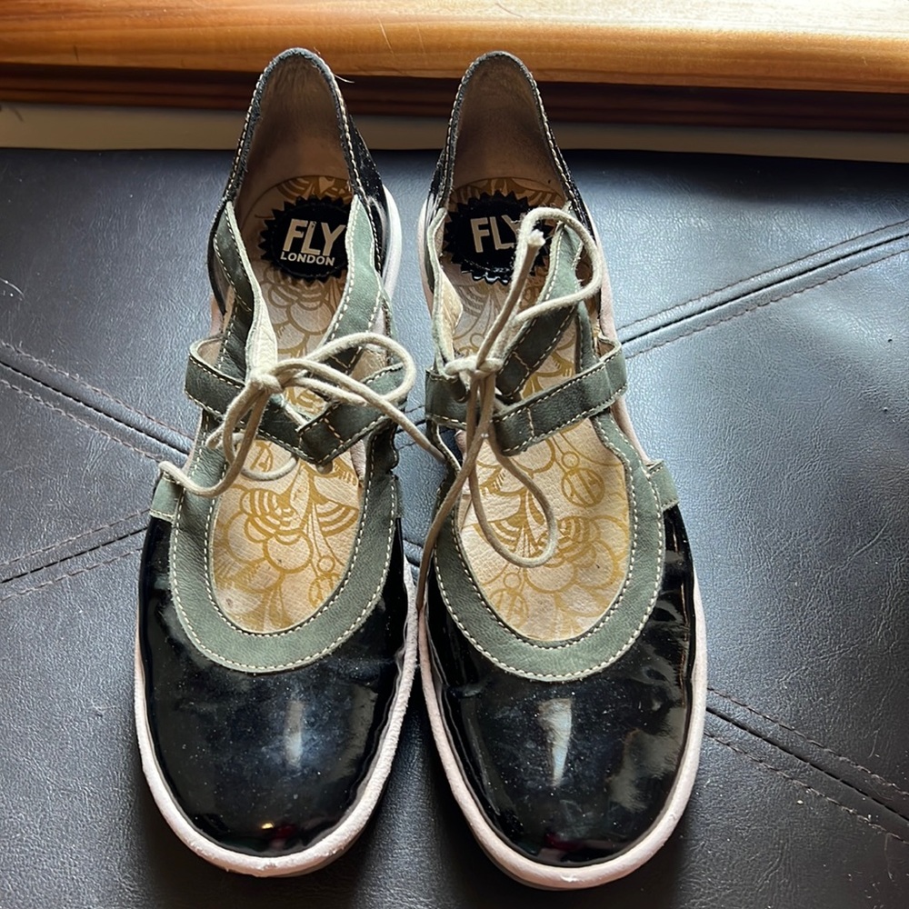 Adorable Fly London wedges, size 40, GUC